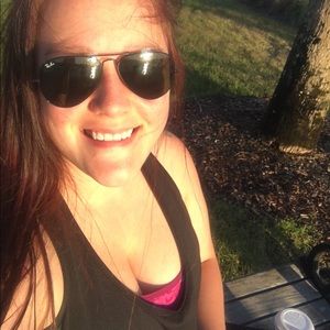 Meet your Posher, Jasmine